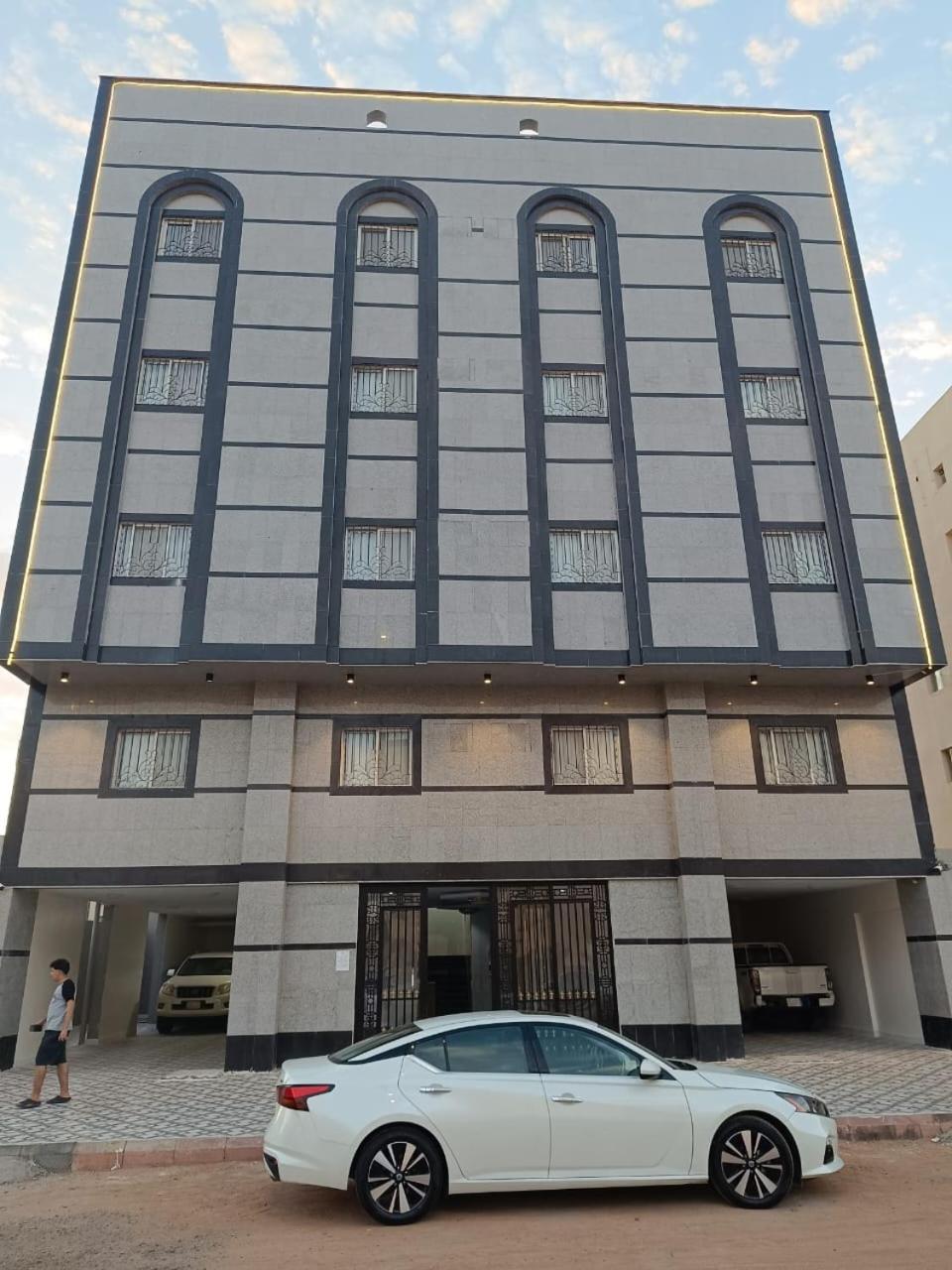 Yaqoot Al Madina Suites Al Awali Zewnętrze zdjęcie