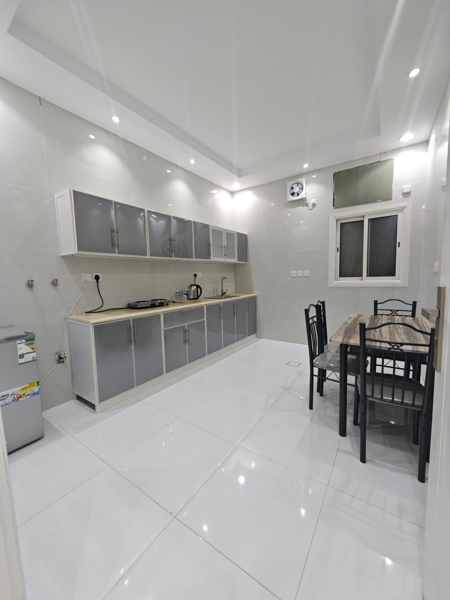 Yaqoot Al Madina Suites Al Awali Zewnętrze zdjęcie